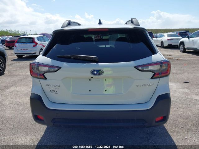 4S4BTADC9R3262911 Subaru Outback Premium