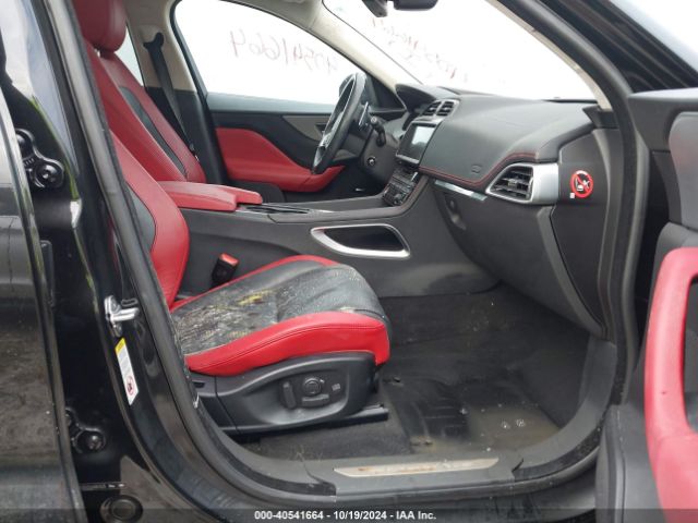 2017 JAGUAR F-PACE SADCM2BV5HA061523 Photo 4