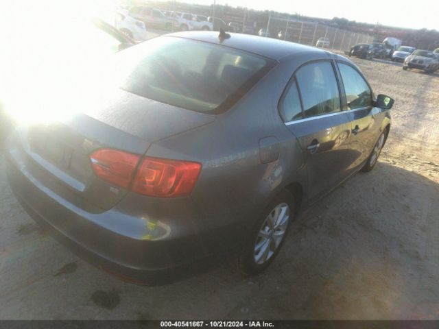 3VWD17AJ8EM387316 Volkswagen Jetta 1.8t Se