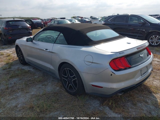 Ford Mustang Ecoboost Premium 2018 1FATP8UH5J5167665 Image 3