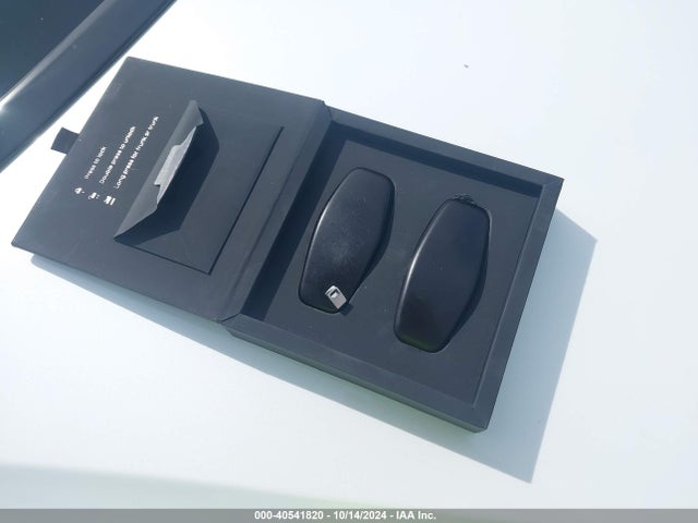Lucid Air Pure 2023 50EA1PFA8PA006574 Image 11