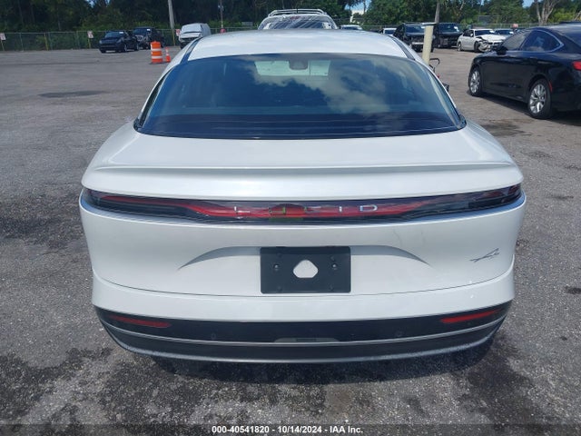 Lucid Air Pure 2023 50EA1PFA8PA006574 Image 16