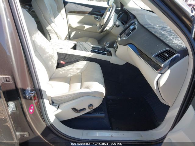YV4A22PK9J1321304 Volvo Xc90 T6 Momentum
