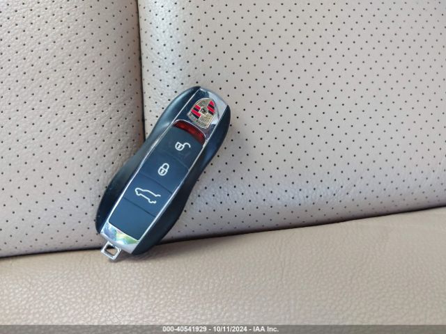 WP1AA2A2XJKA04221 Porsche Cayenne