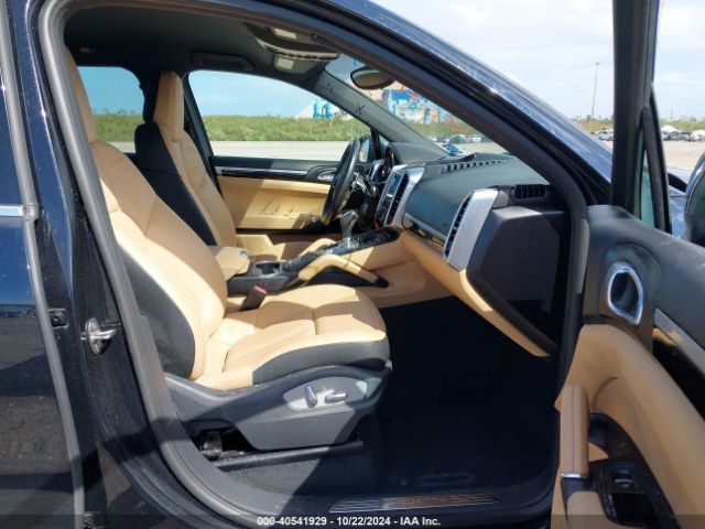 WP1AA2A2XJKA04221 Porsche Cayenne