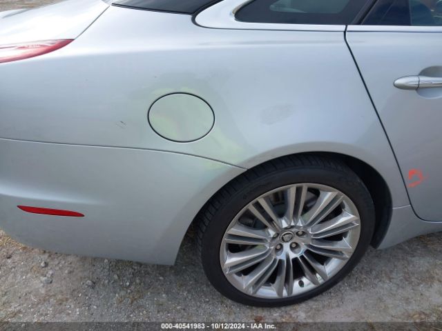 2011 JAGUAR XJ SAJWA2GE1BMV02579 Photo 5