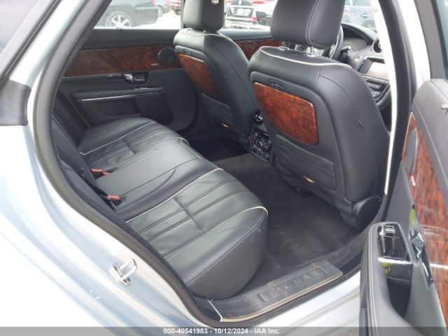 2011 JAGUAR XJ SAJWA2GE1BMV02579 Photo 7