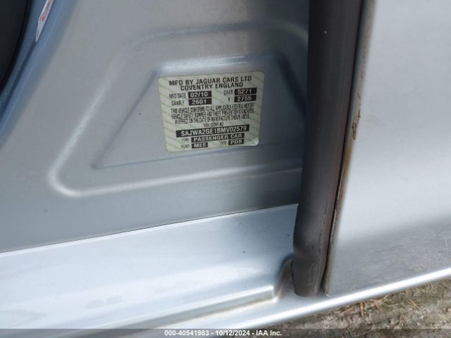 2011 JAGUAR XJ SAJWA2GE1BMV02579 Photo 8