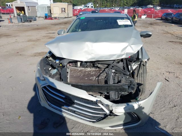5NPD84LF3JH233943 Hyundai Elantra Value Edition