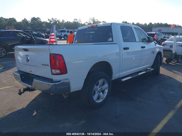 3C6RR7KG4LG134503 RAM 1500 Classic Tradesman  4x4 5'7 Box