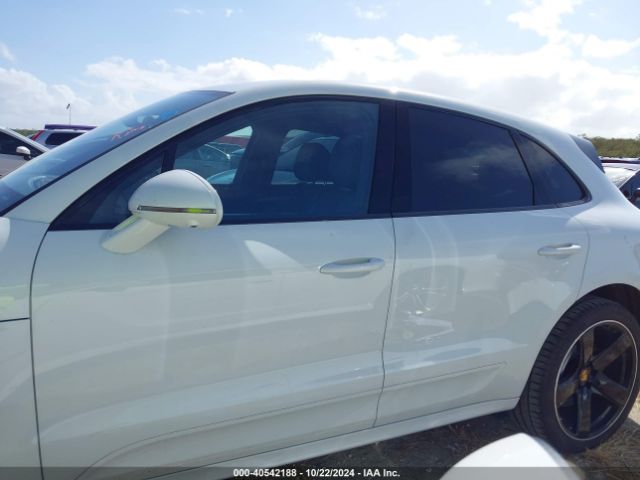 WP1AF2A54MLB60605 Porsche Macan Turbo