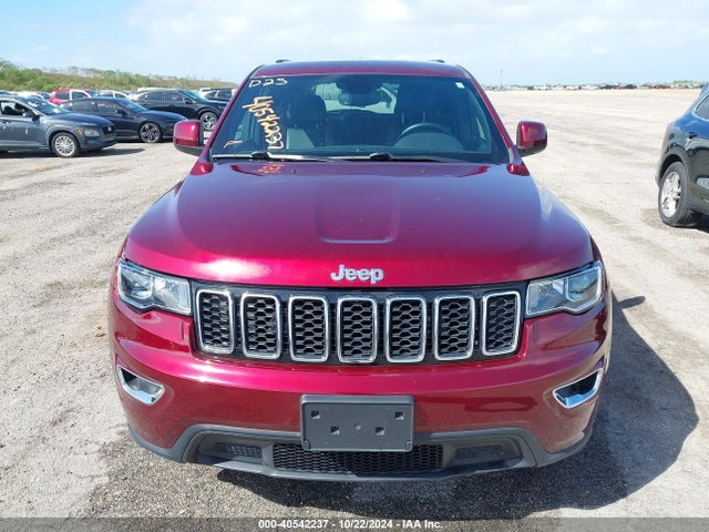 1C4RJEAG1NC172718 Jeep Grand Cherokee Wk Laredo X 4x2