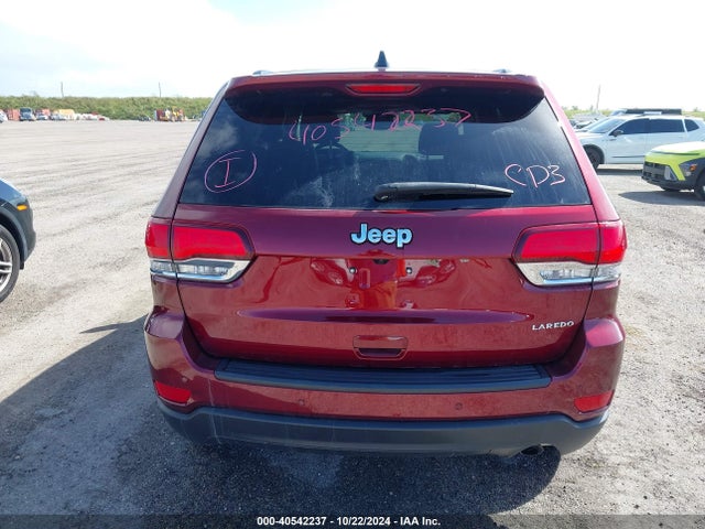 1C4RJEAG1NC172718 Jeep Grand Cherokee Wk Laredo X 4x2