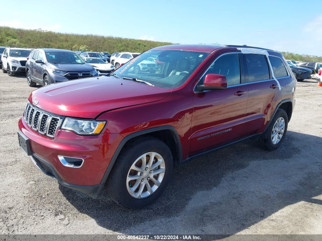 1C4RJEAG1NC172718 Jeep Grand Cherokee Wk Laredo X 4x2