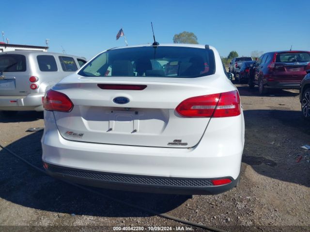 1FADP3F21GL298063 Ford FOCUS SE