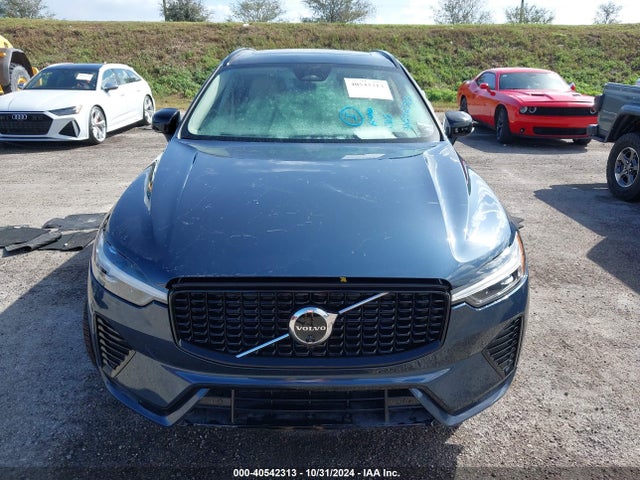 Volvo Xc60 B5 Ultimate Dark Theme 2024 YV4L12RM2R1941952 Image 12