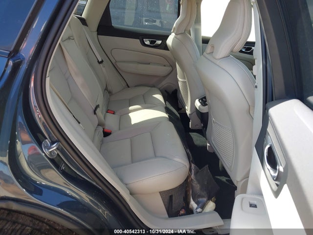 YV4L12RM2R1941952 Volvo Xc60 B5 Ultimate Dark Theme