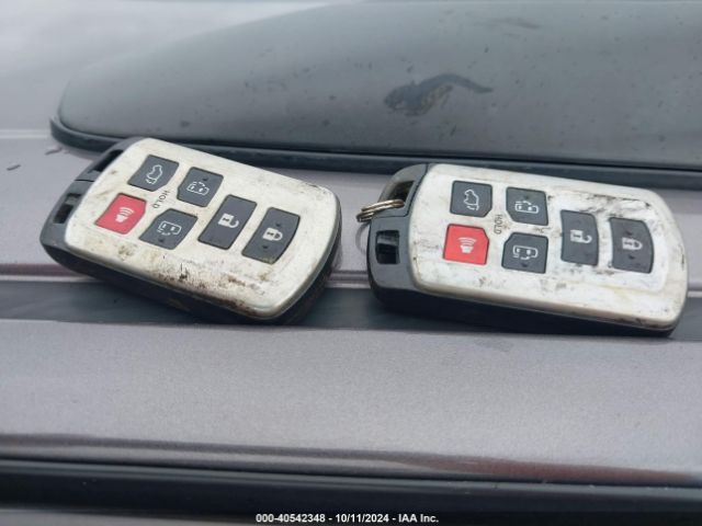 5TDYK3DC5ES509136 Toyota Sienna Xle V6 8 Passenger