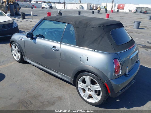 2007 MINI COOPER S WMWRH33507TJ44940 Photo 2