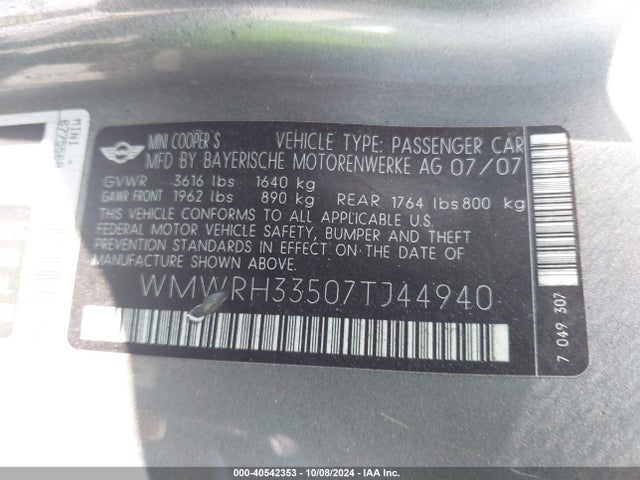 2007 MINI COOPER S WMWRH33507TJ44940 Photo 8