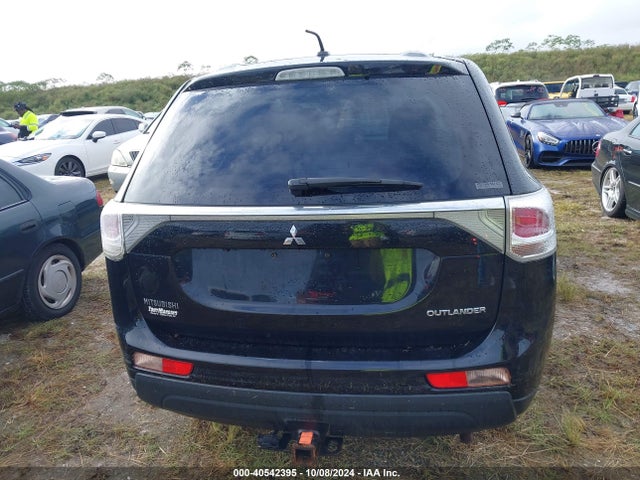 Mitsubishi Outlander Se 2014 JA4AZ3A36EZ006418 Image 16