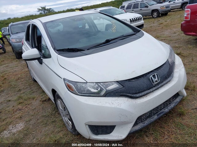Honda FIT LX 2015 3HGGK5H54FM735626 Image 1
