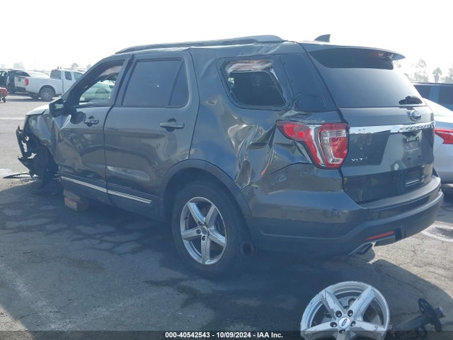 Ford EXPLORER XLT 2018 1FM5K7D89JGC48986 Image 3