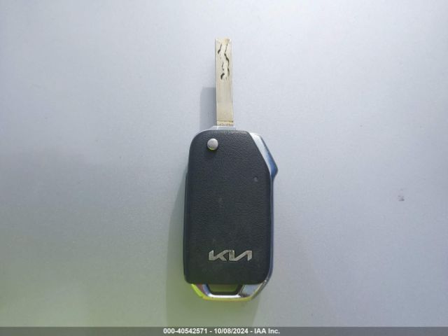 KNDJ23AUXN7809702 KIA SOUL LX