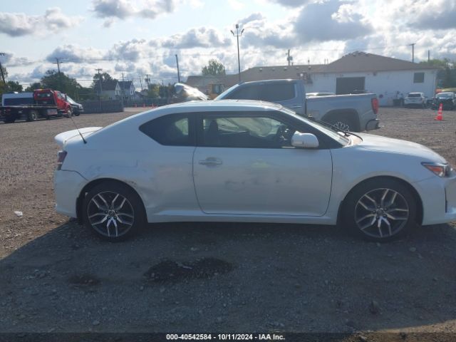 JTKJF5C70GJ022361 Scion TC