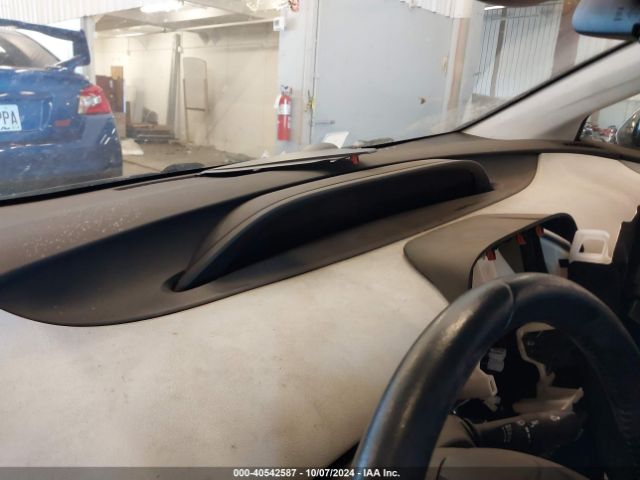 JTDKARFP3H3001488 Toyota Prius Prime Premium