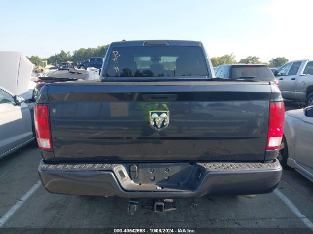 1C6RR6FG0KS528592 RAM 1500 Classic Express Quad Cab 4x2 6'4 Box