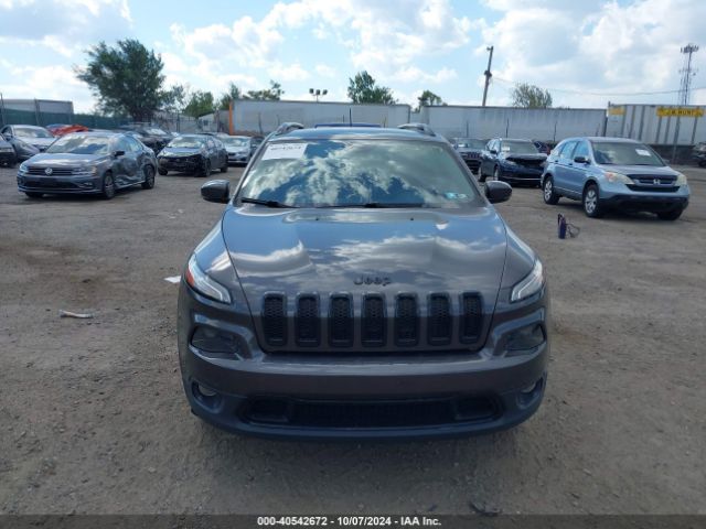 1C4PJMDX4JD532517 Jeep Cherokee Limited 4x4