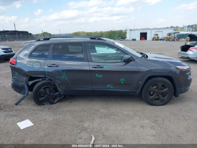 1C4PJMDX4JD532517 Jeep Cherokee Limited 4x4