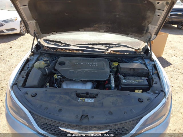 Chrysler 200 Limited 2015 1C3CCCAB4FN617424 Image 10