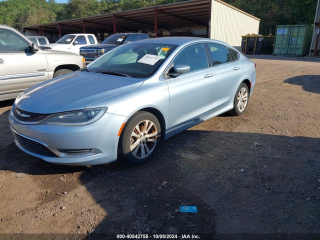 Chrysler 200 Limited 2015 1C3CCCAB4FN617424 Image 2