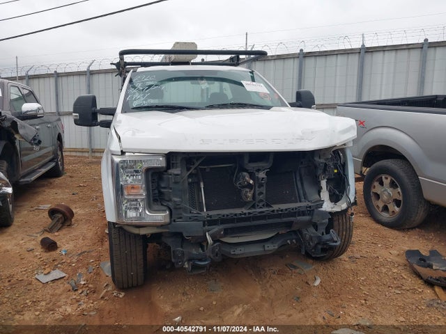 Ford F-350 Xl 2018 1FDBF3A69JEC47920 Image 12