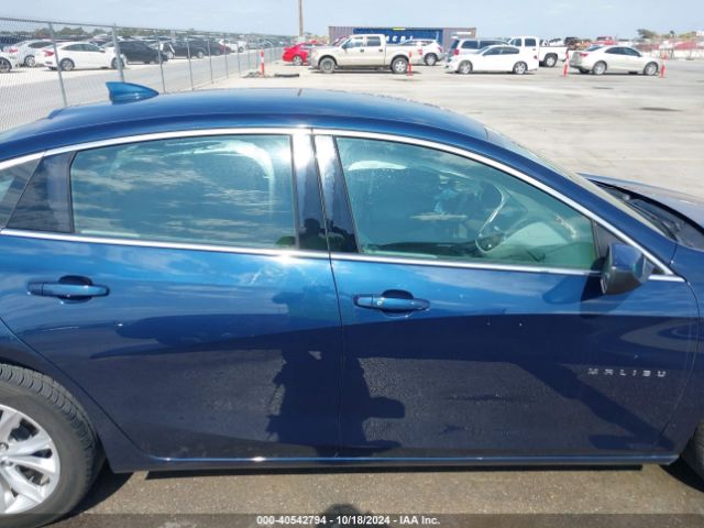 1G1ZD5ST4MF013362 Chevrolet Malibu Fwd Lt