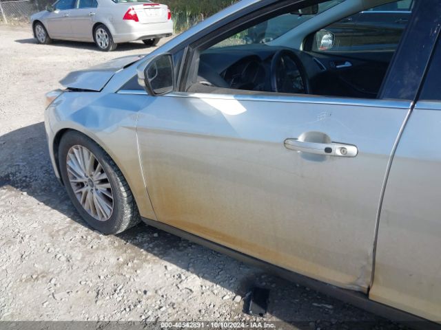 1FADP3J23HL260634 Ford Focus Titanium