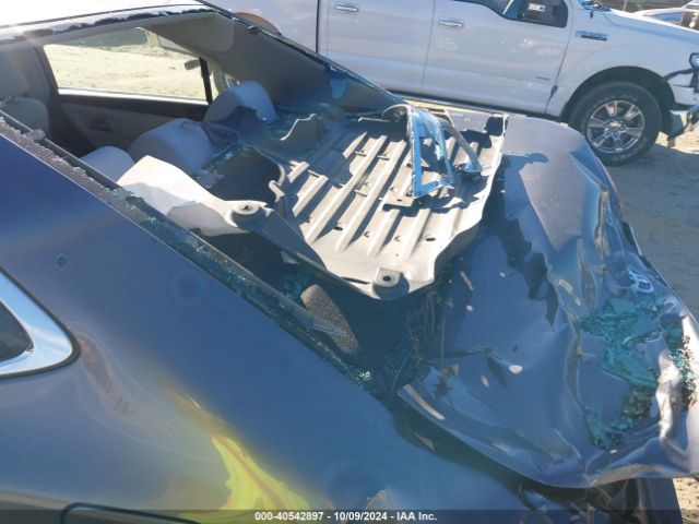 4T1BD1FK3FU158647 Toyota Camry Hybrid Le