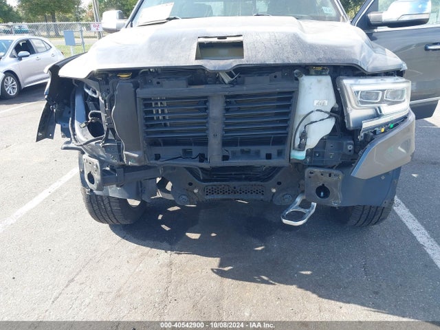 1C6SRFHT8KN633391 RAM 1500 Limited  4x4 5'7 Box