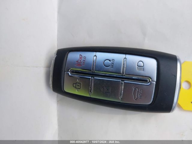 KMTG34TA6NU094033 Genesis G70 2.0t Rwd