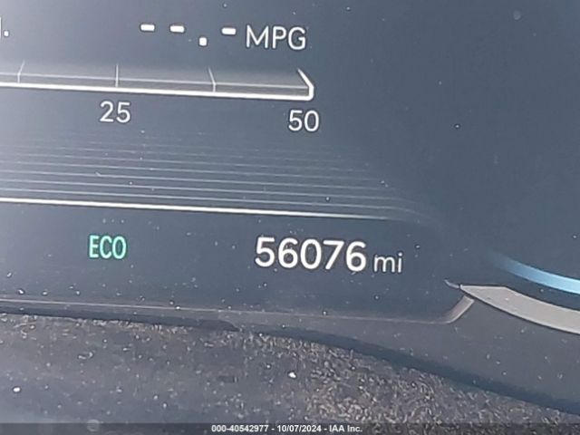 KMTG34TA6NU094033 Genesis G70 2.0t Rwd