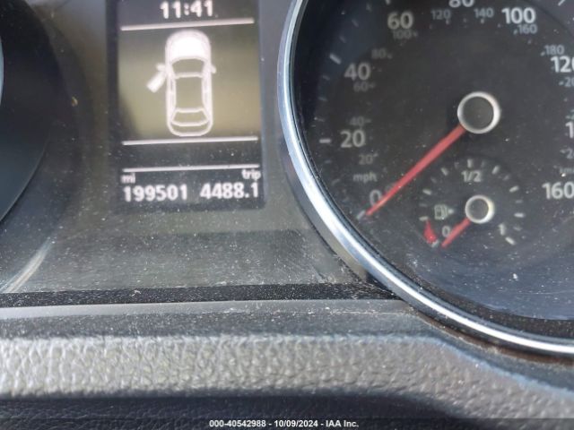 1VWAT7A37GC053782 Volkswagen Passat 1.8t S