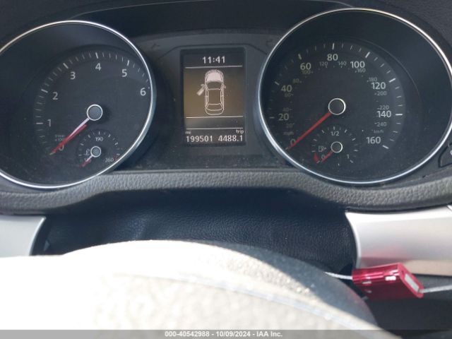1VWAT7A37GC053782 Volkswagen Passat 1.8t S