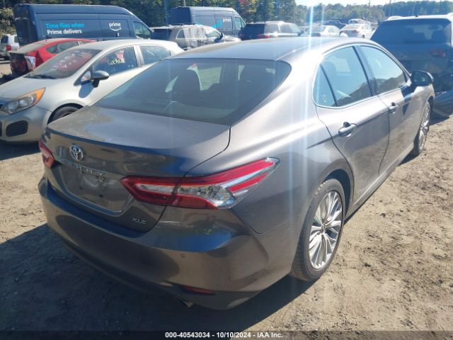 4T1B11HK7JU013688 Toyota CAMRY XLE