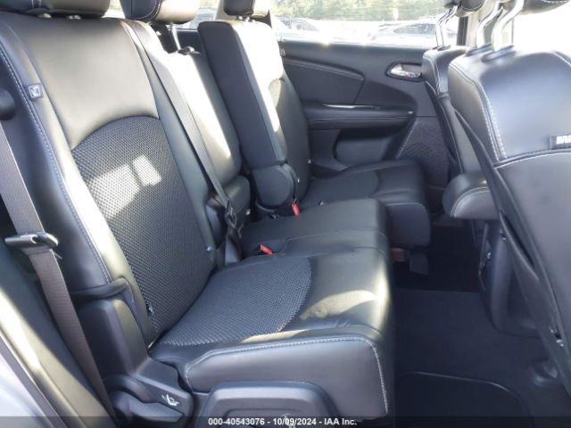 3C4PDDGG8JT261104 Dodge Journey Crossroad Awd
