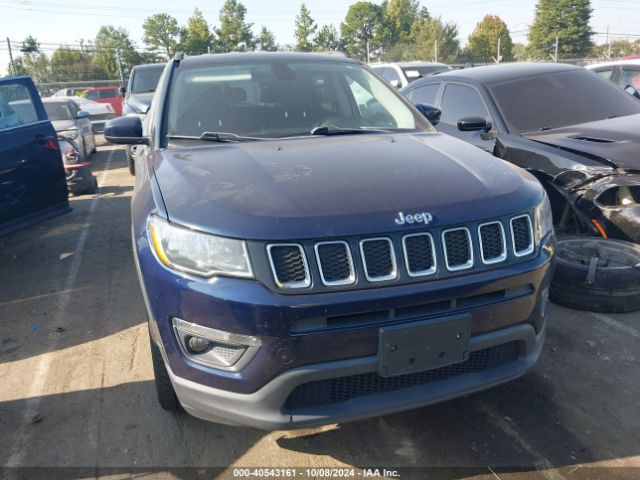 3C4NJCBB0JT267761 Jeep Compass Latitude Fwd