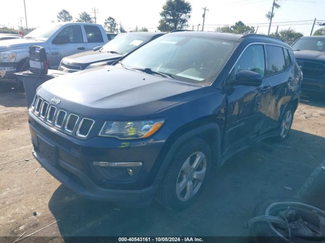 3C4NJCBB0JT267761 Jeep Compass Latitude Fwd