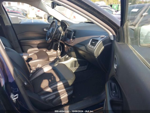 3C4NJCBB0JT267761 Jeep Compass Latitude Fwd