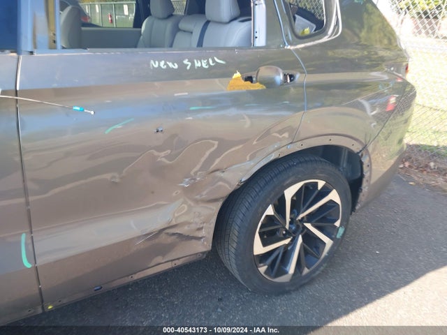 Mitsubishi Outlander Sel 2.5 2022 JA4J4VA82NZ065701 Image 19